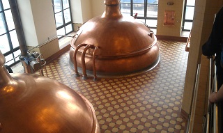 Foto von einem Sudkessel in der Brauerei