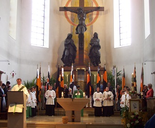 Foto vom Bezirkspr&auml;ses Ludwig Drexel beim Jubil&auml;umsgottesdienst