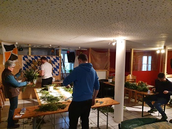 Foto vom Palmbuschenbinden