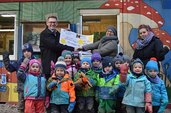 Foto von der Spenden&uuml;bergabe