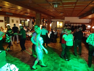 Foto vom Bezirkstanzabend in Welden