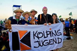 Foto der Meitinger mit Bischof W&ouml;rner in Rio